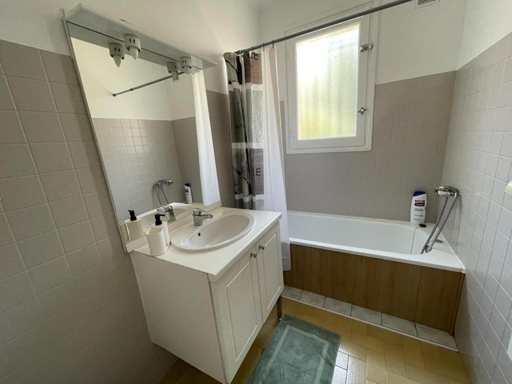 Lg Rite Appartement Avec Jardin Prades  Dış mekan fotoğraf